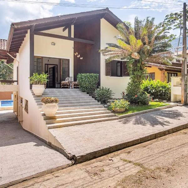 Casa em condominio Caraguatatuba