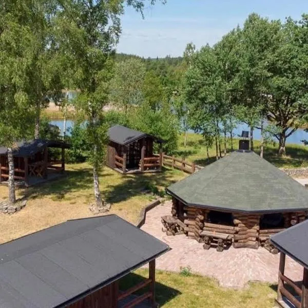 Svensson's Log Cabins, hotell i Osby