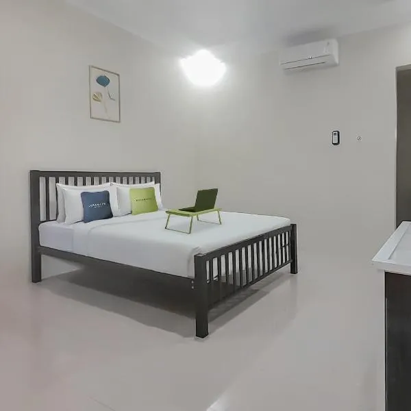 Urbanview Hotel MM Indramayu by RedDoorz, hotel a Indramayu