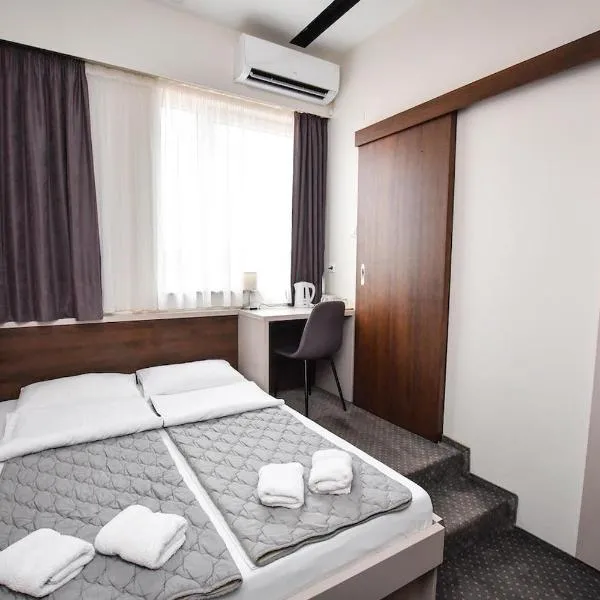 Atrijum Apartments and Rooms, hotel v destinaci Kladovo
