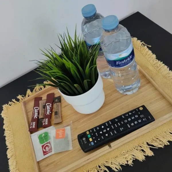 야이사에 위치한 호텔 Crismela