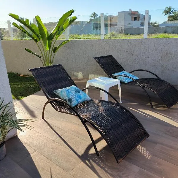 Casa alguns passos do mar com piscina e SPA Aquecido, hotel in Guaratuba