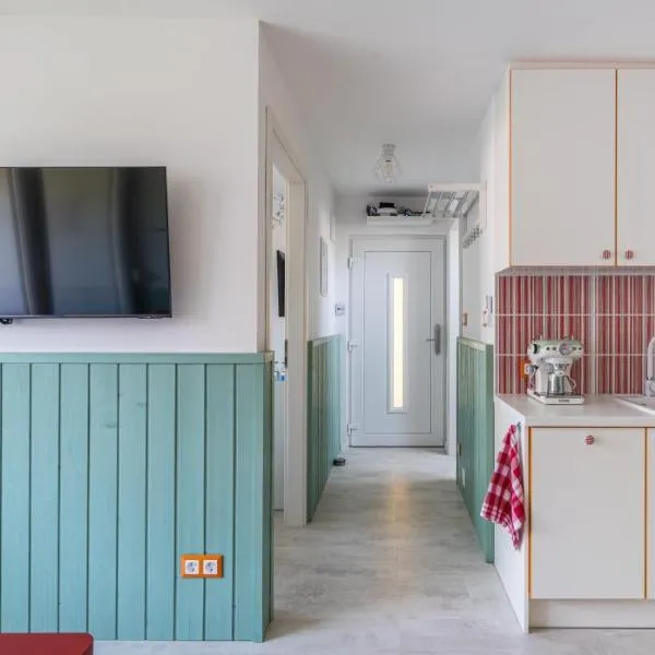 Balatonic Retro, hotel v destinaci Zamárdi