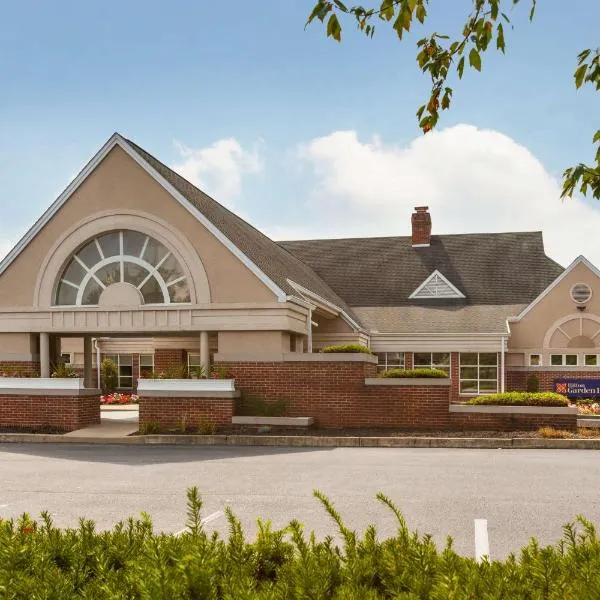 Hilton Garden Inn Lancaster, готель у місті Літітс