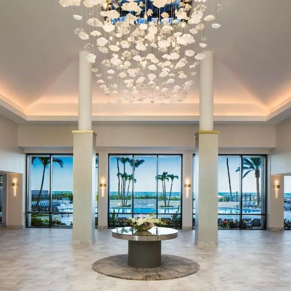 Hilton Marco Island Beach Resort and Spa、マルコ・アイランドのホテル