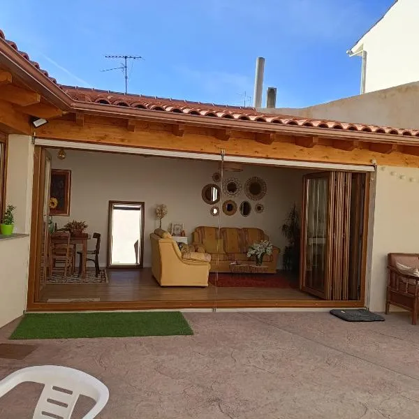 CASA TITA, hotel v destinaci Campo de Villavidel