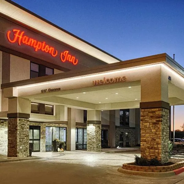 Hampton Inn Salina, hotel in Salina
