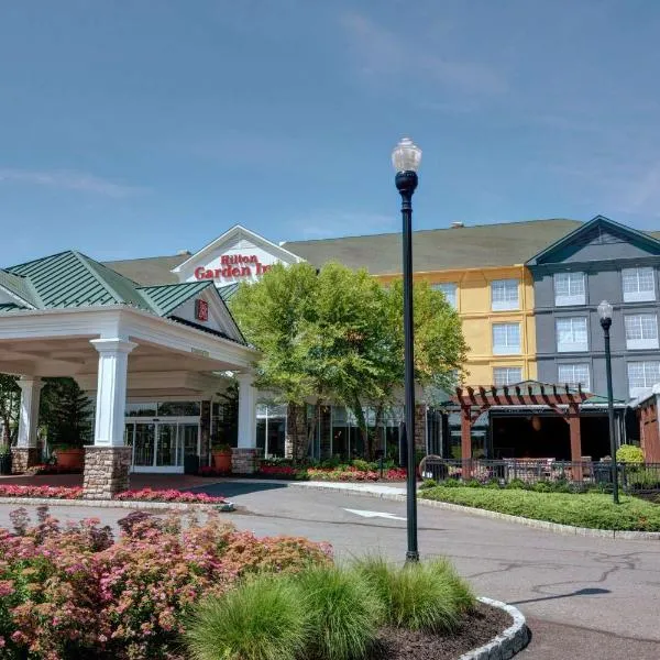 Hilton Garden Inn Hamilton, hotel in Lawrence