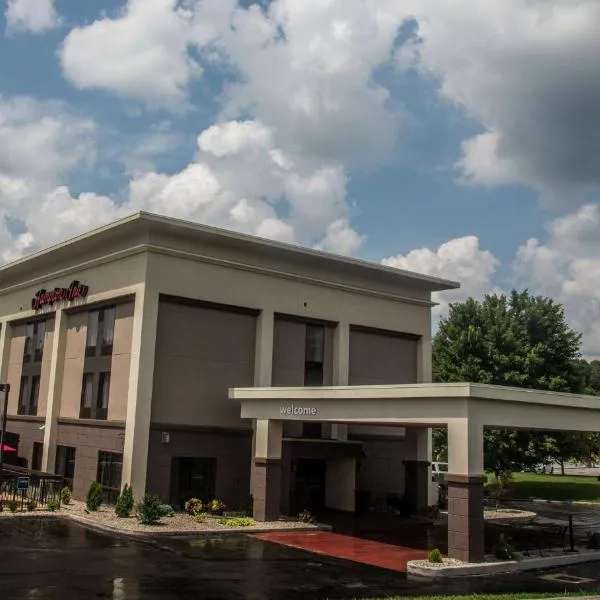 Hampton Inn Summersville, hotell i Summersville