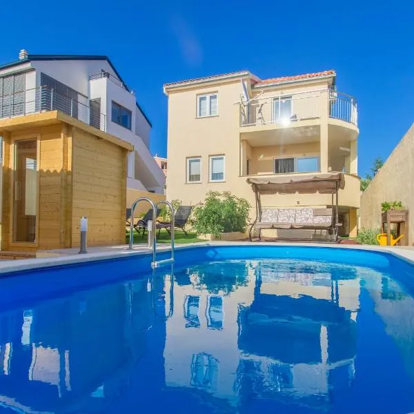 Vila Marula, hotel v Sevide