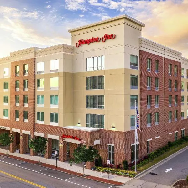 Hampton Inn Wilmington Downtown, hotelli kohteessa Leland