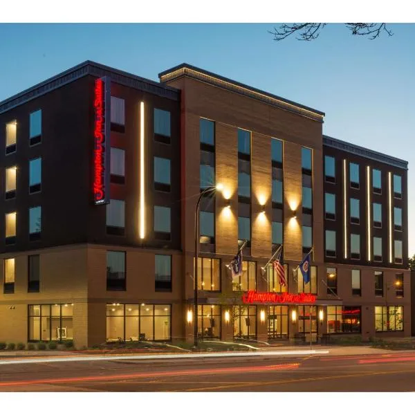 Hampton Inn and Suites Minneapolis University Area, MN, hotel v destinaci Minneapolis