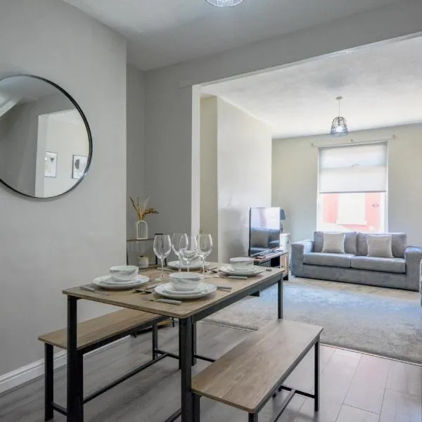Stay with Alexandra - Free Parking - Free Wifi Superb Location, hotel v destinaci Liverpool