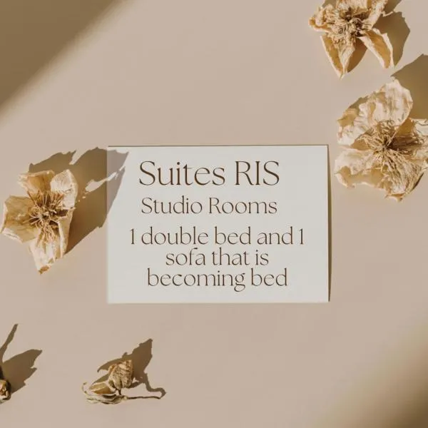 Suites Ris, hotel in Nea Peramos