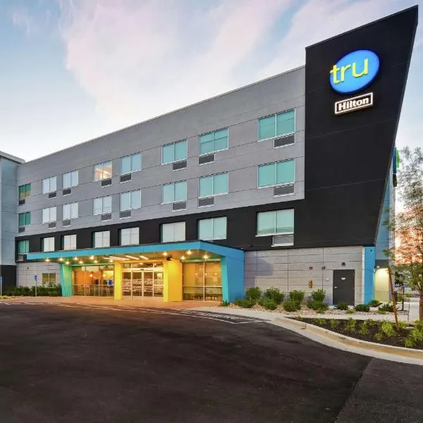 Tru By Hilton Salt Lake City Airport، فندق في مدينة سولت ليك