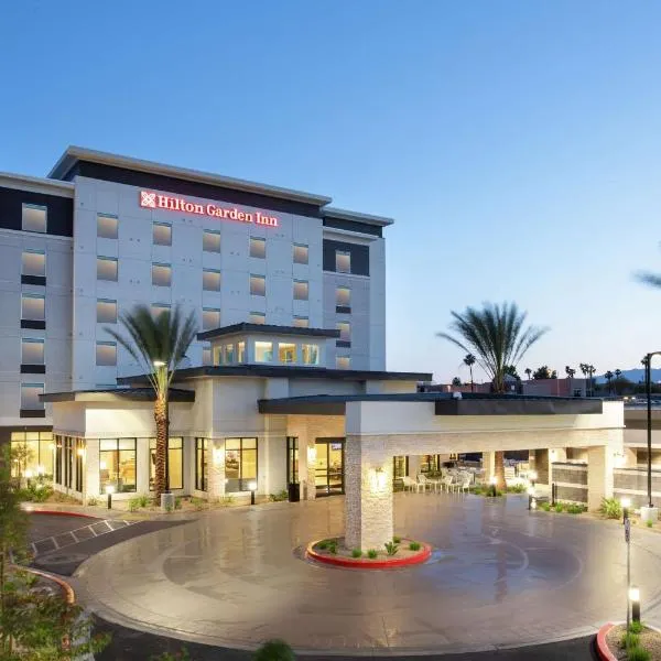 Hilton Garden Inn Las Vegas City Center: Spring Valley şehrinde bir otel