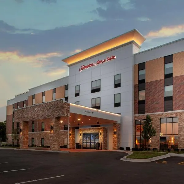 Hampton Inn & Suites Chicago-Burr Ridge, hotel v destinaci Burr Ridge