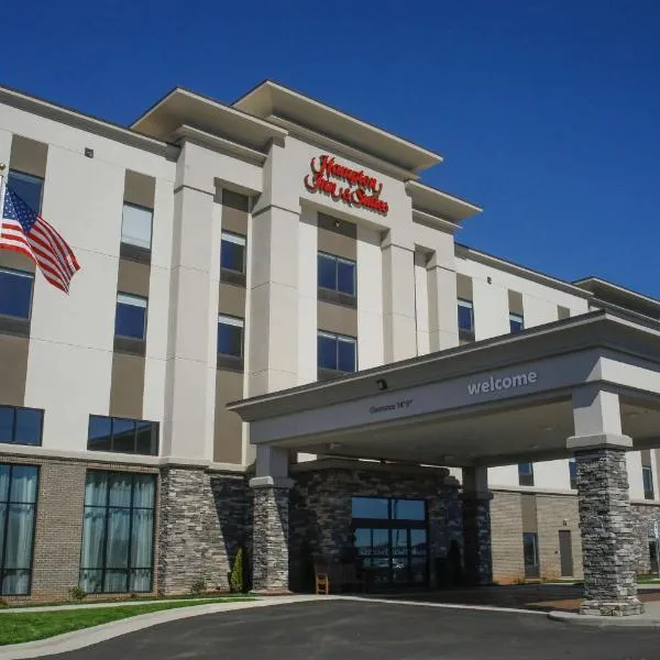 Hampton Inn & Suites Forest City, hotel v destinaci Forest City