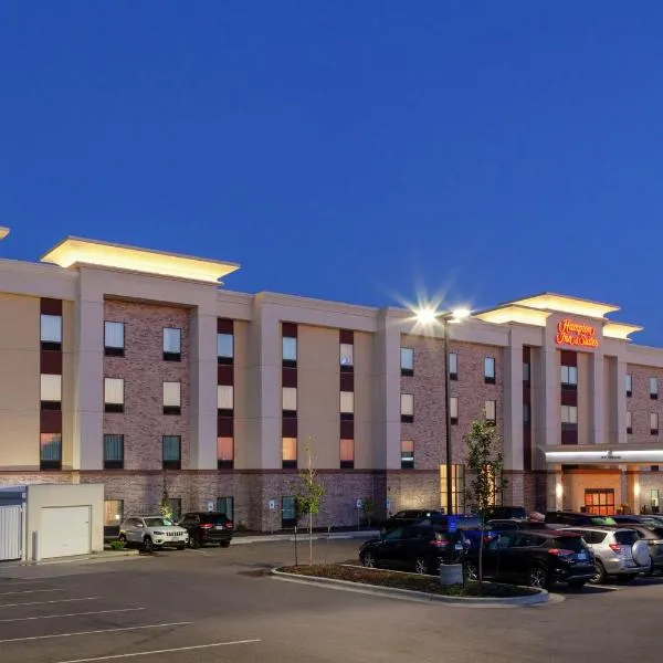 Hampton Inn & Suites Overland Park South, hotel in Stanley