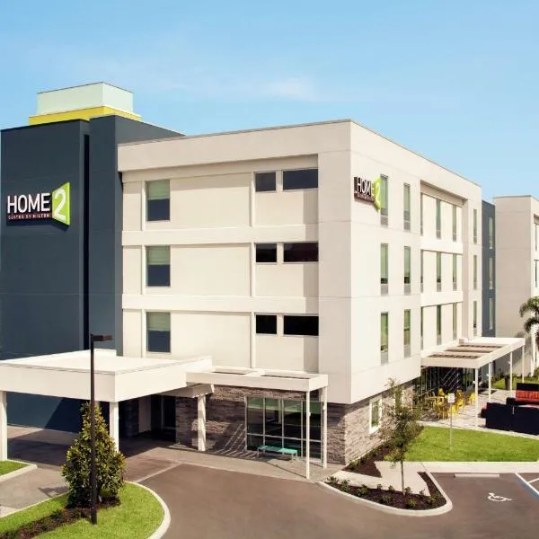 Home2 Suites By Hilton Sarasota Bradenton Airport, hotel v destinácii The Meadows