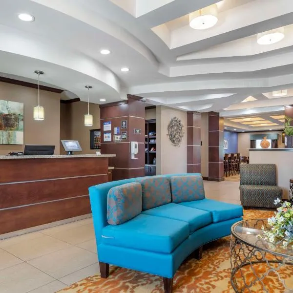 Best Western Plus Longhorn Inn & Suites, hotel v destinaci Luling