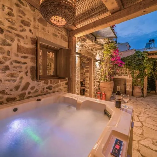 Boutique Cretan house in Old Malia with Jacuzzi – hotel w mieście Malia
