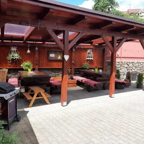 Apartmany Kras, hotel in Ostrov u Macochy