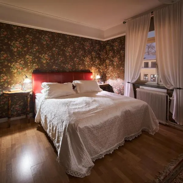 Hotell Läckö, hotel v destinaci Lidköping