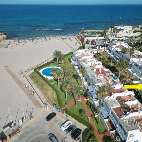 Bungalow frente la playa Cala Capitan ,#PRP002 by Stay Orihuela Costa, hotel in Orihuela