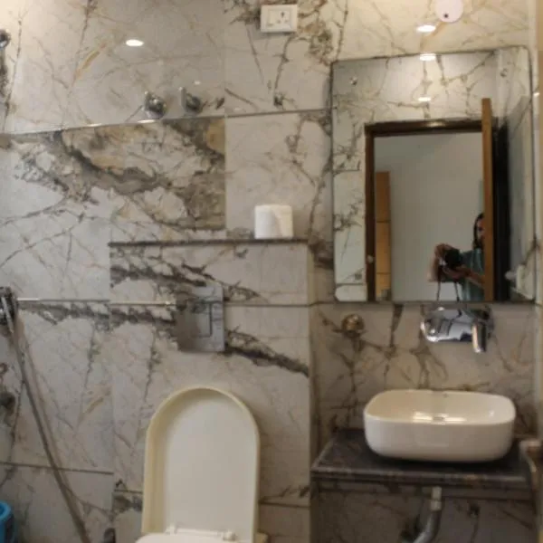 Hindustan By Backpackers Heaven - Traveller's Choice Award 2023-24-25-26 Best of Best Winning Hotel photo 2