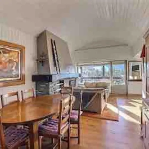 superbe appartement avec vue sur montagnes, calme, hôtel à Megève