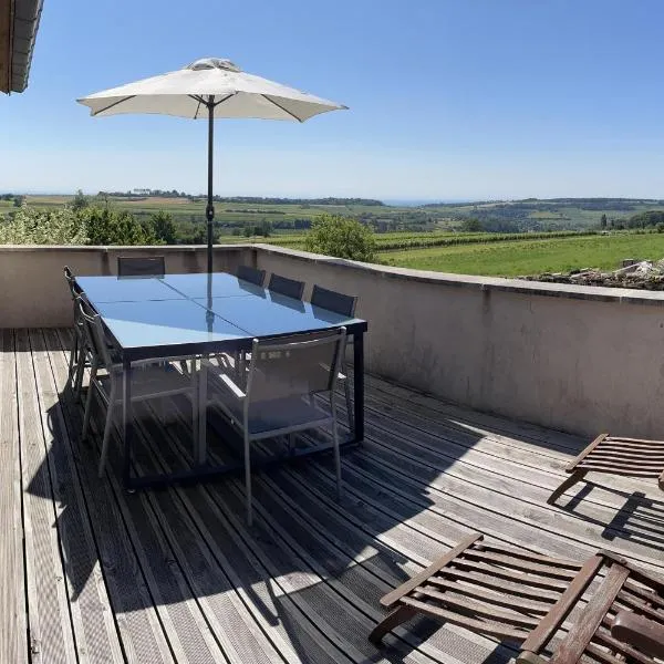 Le Cocon et le panorama des Hautes-Côtes, hotel in Fussey