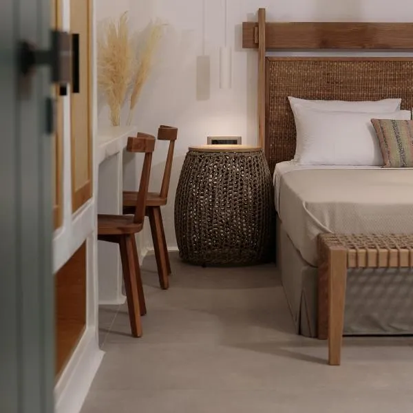 "Makava Suites" Your Luxe Urban Sanctuary, hotel a Naxos Chora