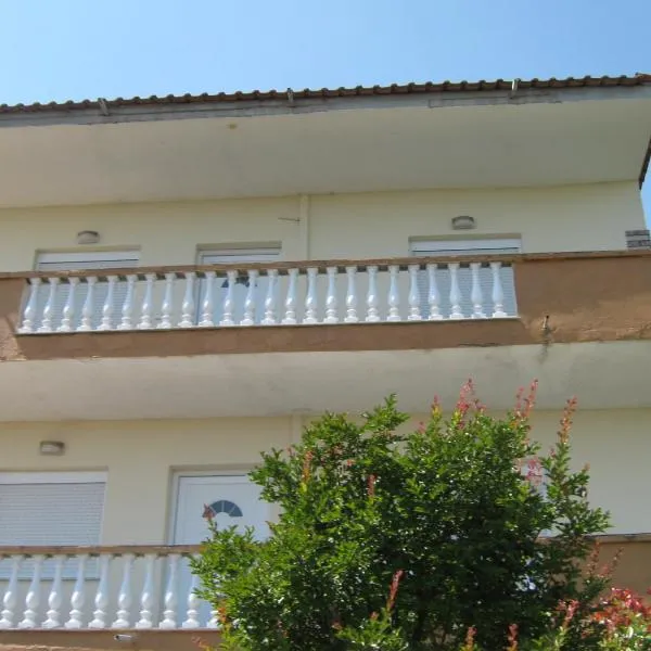 Eυχάριστο εξοχικό με όμορφη θέα, hotel v destinaci Skotína