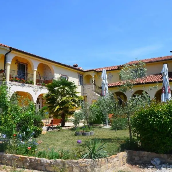 Apartmenthaus Sabine, viešbutis mieste Nova Vas