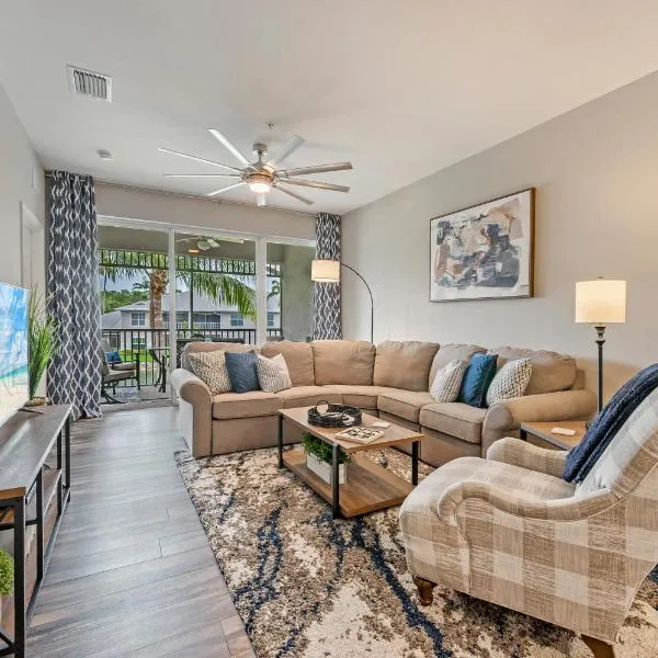 Golf Condo- Resort Pool- LakeView- 10mi to beaches, hotel v destinaci Naples