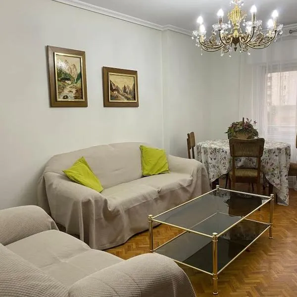 Piso Doniz, hotel en Ourense