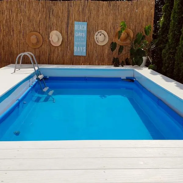 LABA - BASEN, BLISKO PLAŻY, CISZA, TARAS, PARKING, BEZPŁATNE WiFi, WYJĄTKOWY!, hotel u gradu 'Gdynia'