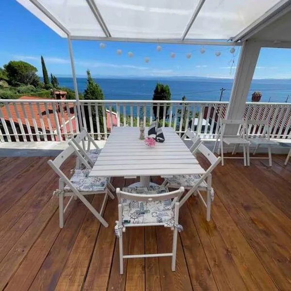 Sunrise SeaView Apartment Fiesa、ピランのホテル