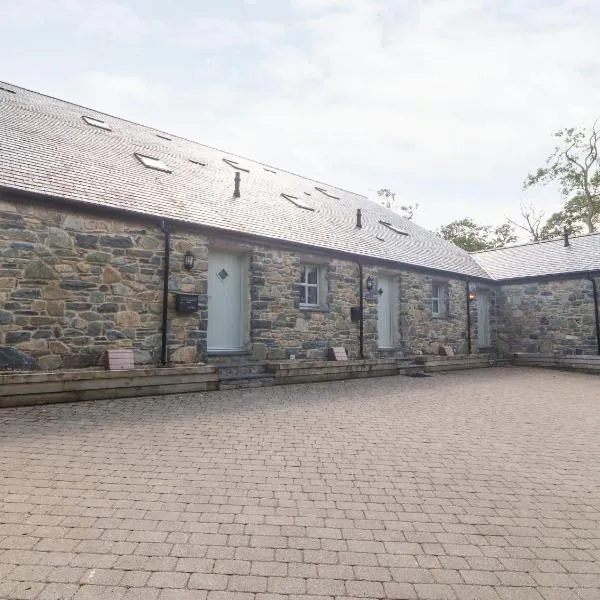 3 Pensyflog Barns, hotel in Porthmadog
