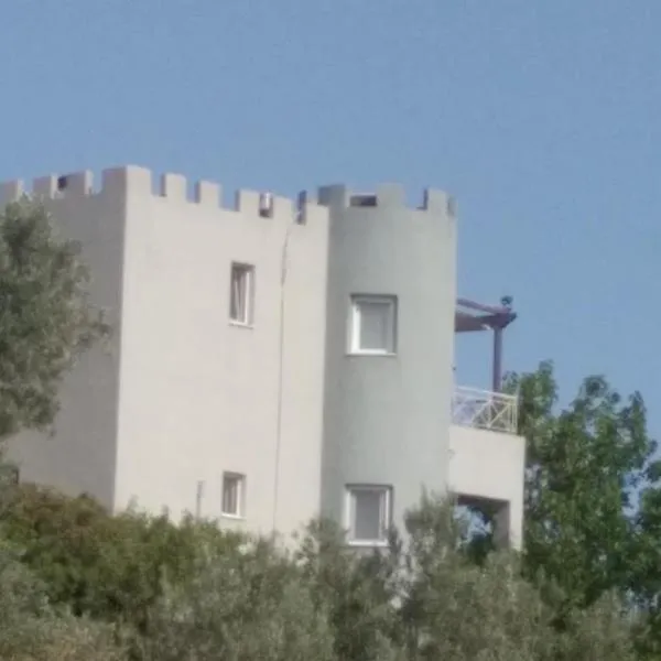 el castle, hotel in Áyioi Apóstoloi