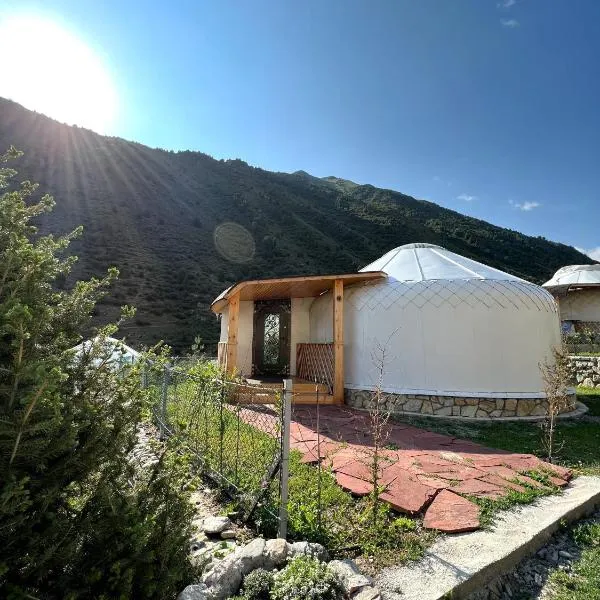 RAHMAT yurts, ξενοδοχείο σε Alamedin