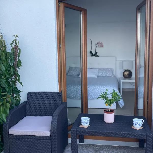 Studio Apartman Lana 3, hotel v destinácii Ičići