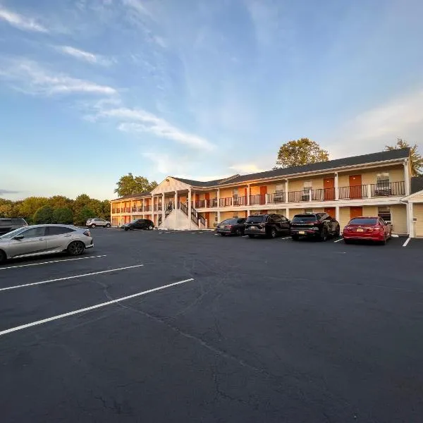 Royal Inn - Neptune, hotel in Farmingdale