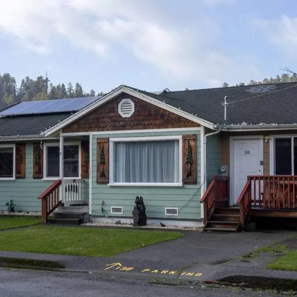 Elk Meadow Cabins 13B Bears Den - Single Room, hotel in Orick