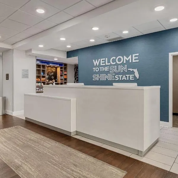 Holiday Inn Express & Suites Destin - Miramar Beach by IHG, hotel in Destin