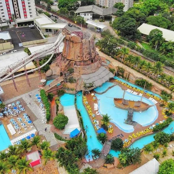 SPAZZIO Andrian & Silva - INCLUSOS INGRESSOS DO PARQUE, hotel en Caldas Novas