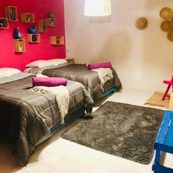 DEPARTAMENTO EN SAN CRISTOBAL Centro ESTACIONAMIENTO LUGARES PUBLICOS EN LA CALLE, hotel in San Cristóbal de Las Casas