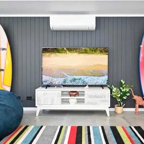 Coolum Beach - Beachside Dream - 3 B/R, 2 Bath ZF6, готель у місті Кулам-Біч