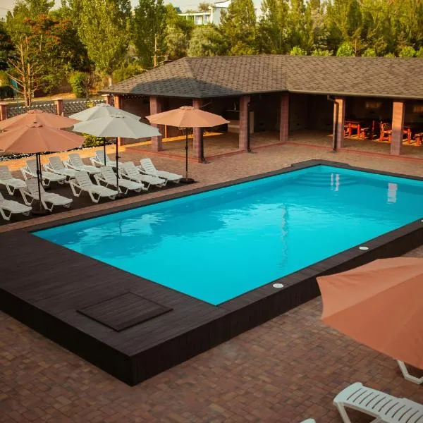 REEF Hotel, hotel v destinaci Kobleve